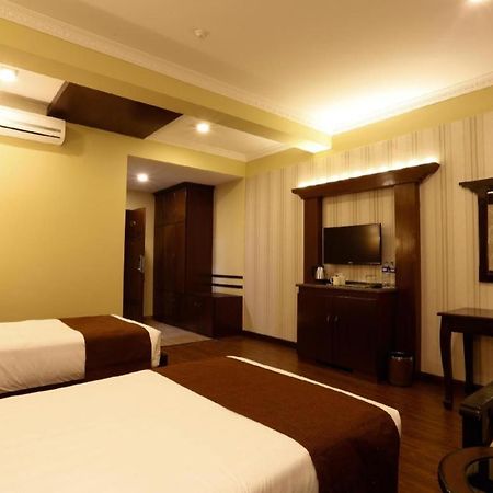 Da Yatra Courtyard Hotel & Resort Pokhara Kültér fotó