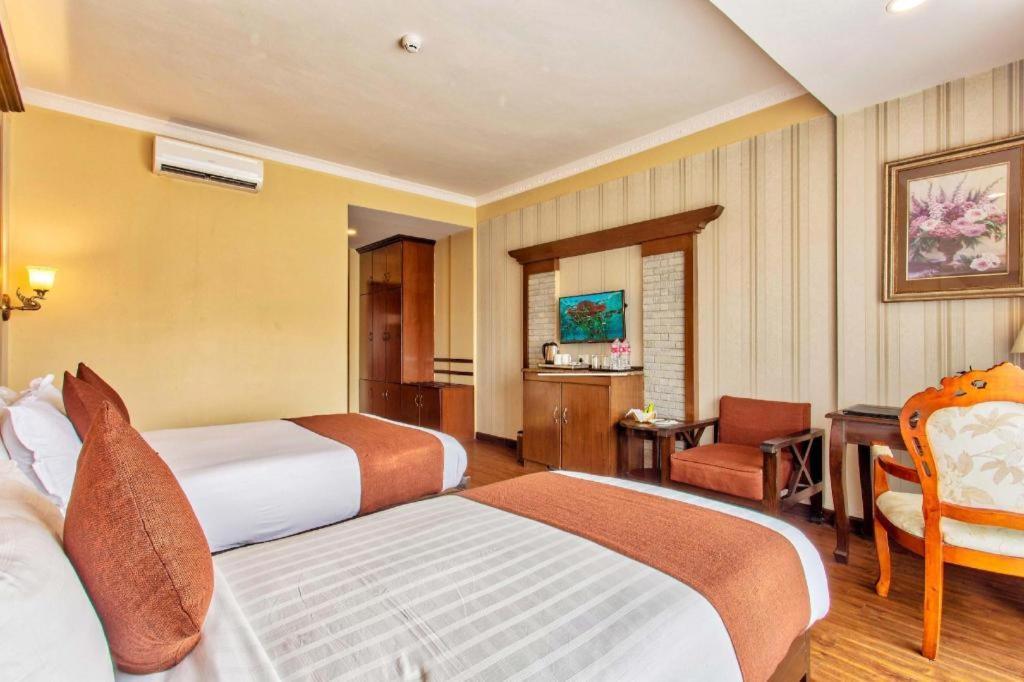 Da Yatra Courtyard Hotel & Resort Pokhara Kültér fotó