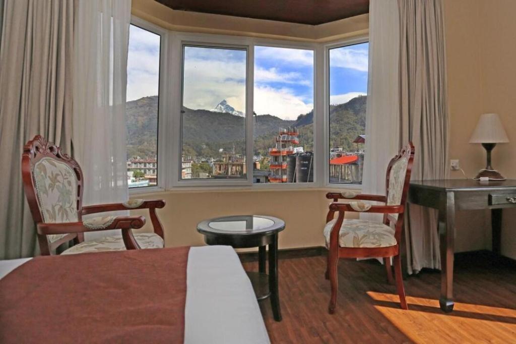Da Yatra Courtyard Hotel & Resort Pokhara Kültér fotó