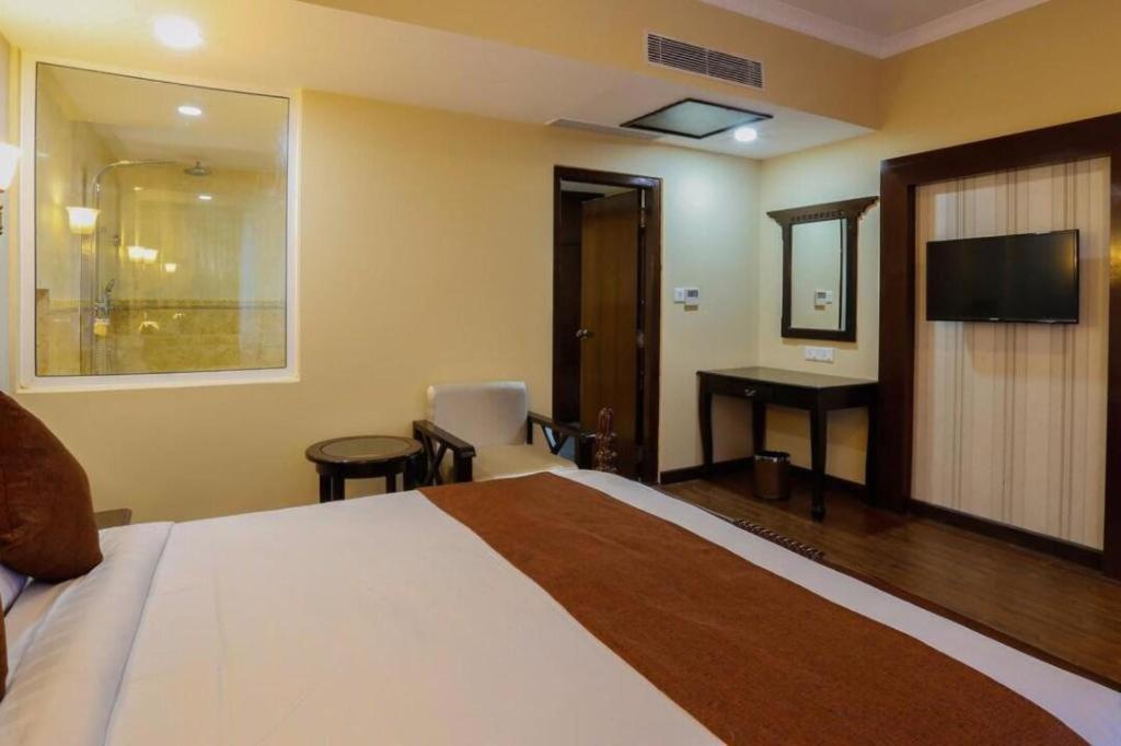 Da Yatra Courtyard Hotel & Resort Pokhara Kültér fotó