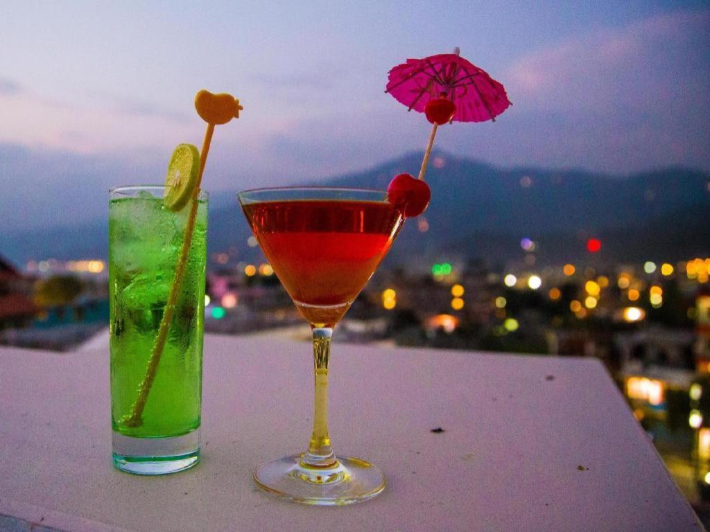Da Yatra Courtyard Hotel & Resort Pokhara Kültér fotó