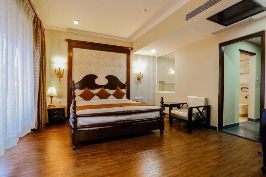 Da Yatra Courtyard Hotel & Resort Pokhara Kültér fotó