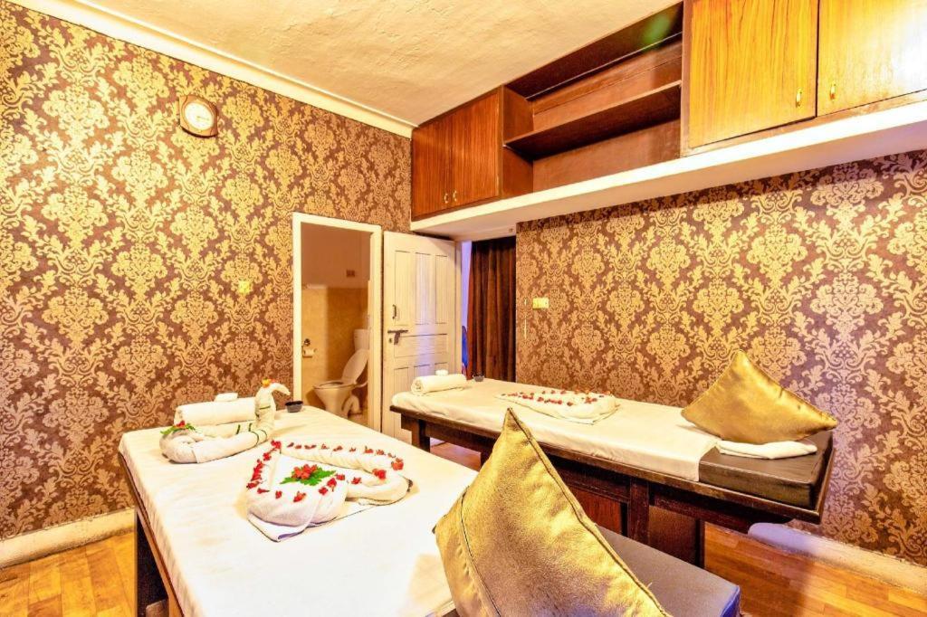 Da Yatra Courtyard Hotel & Resort Pokhara Kültér fotó