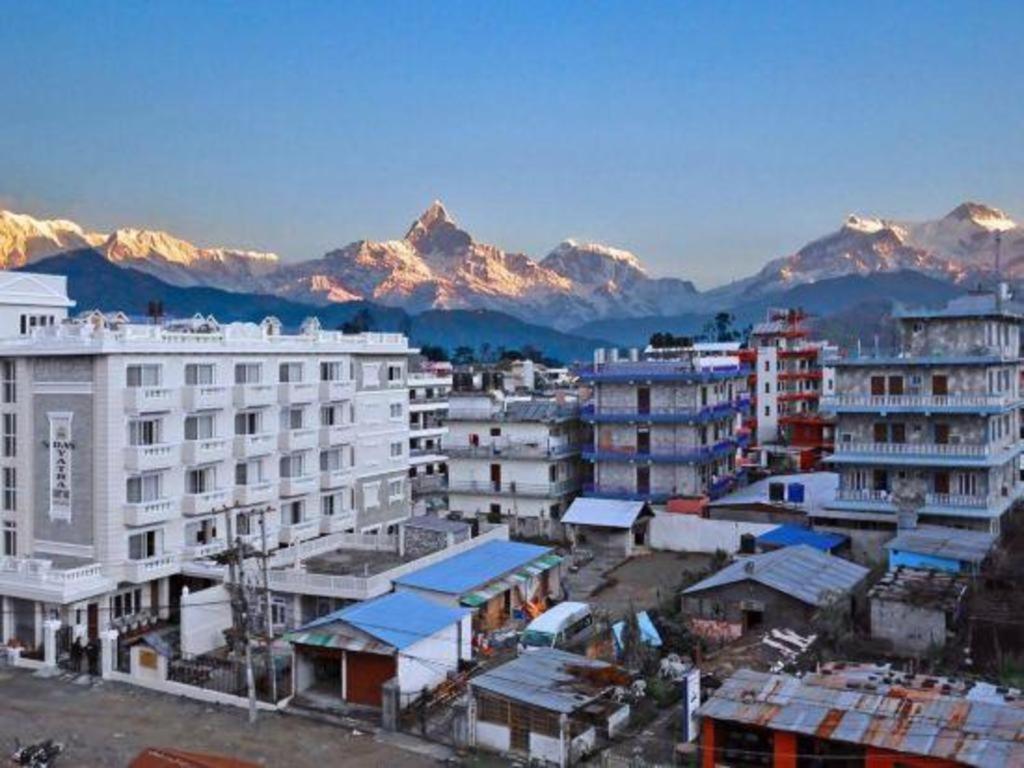 Da Yatra Courtyard Hotel & Resort Pokhara Kültér fotó