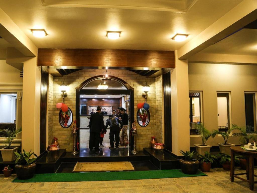 Da Yatra Courtyard Hotel & Resort Pokhara Kültér fotó